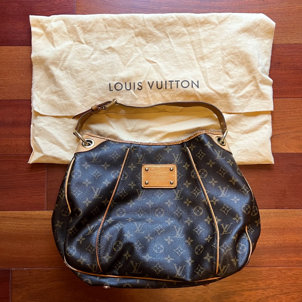 Authentic LOUIS VUITTON Monogram Galliera PM (Dust bag included)